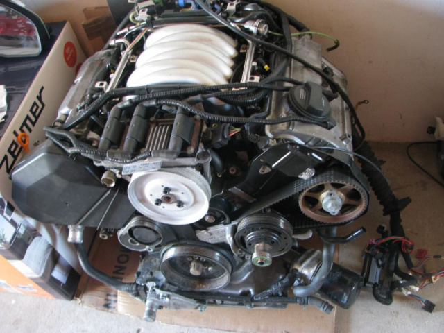 AUDI двигатель 2.4 V6 ARJ 90 тыс KM