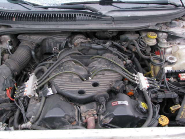 Двигатель 2, 7 V6 CHRYSLER 300M