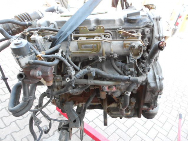 Двигатель Nissan Almera Tino N16 2.2 di 2000r.