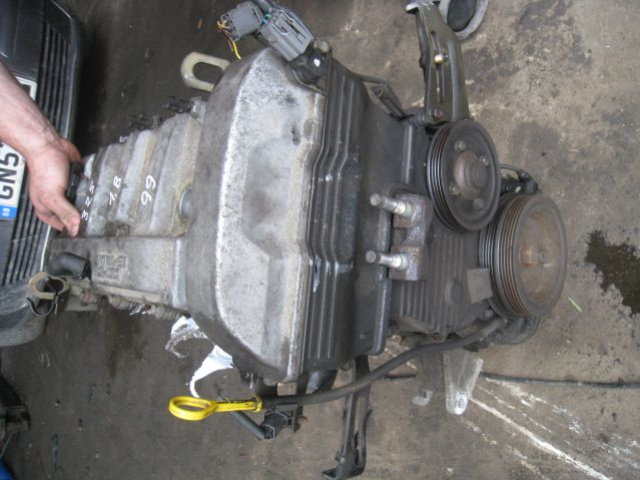 MAZDA 323 SE 1999 1.8 16V двигатель FS9