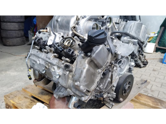 BMW M5 F10 2013г. двигатель голый без навесного оборудования