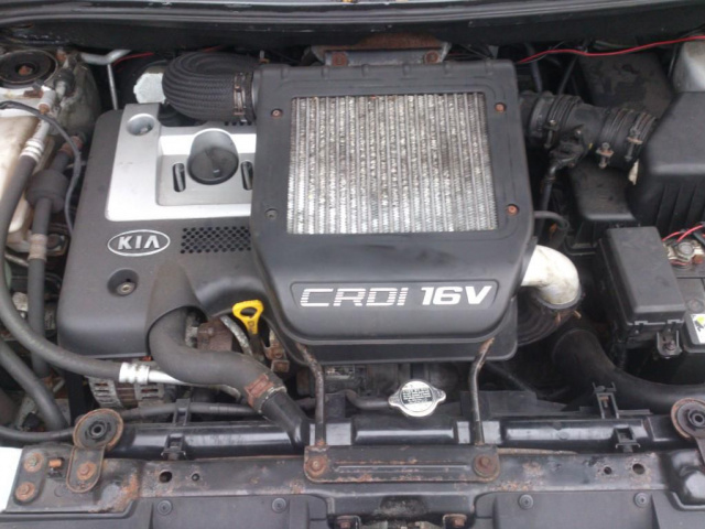 Двигатель 2.0 CRDI Kia Carens II насос WTRYSKI-kompl.