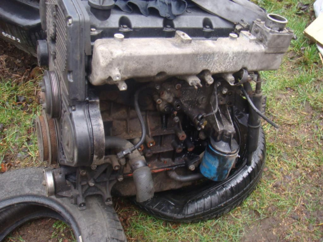 Двигатель KIA CARNIVAL 2005 год 180 тыс najechane