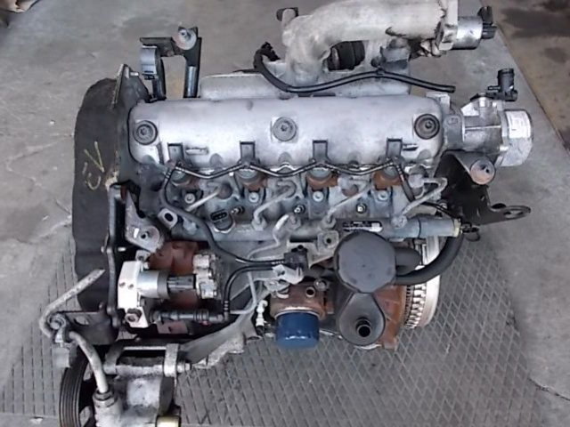 Двигатель Volvo V40 1.9 DCI F9K 2003г.