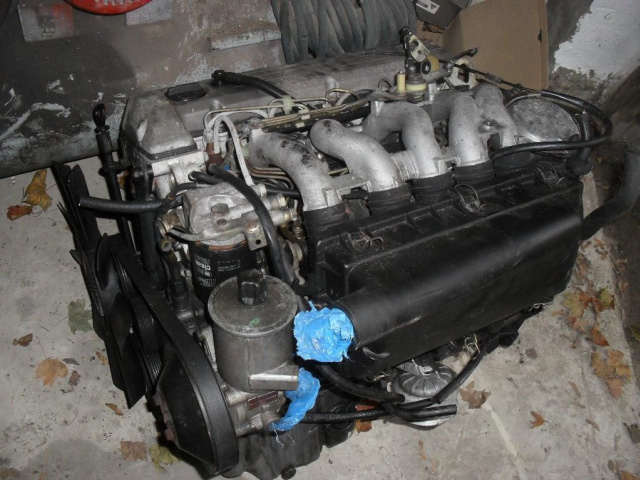 Двигатель MERCEDES W124 190 2.5D 2.5 D W 124 насос