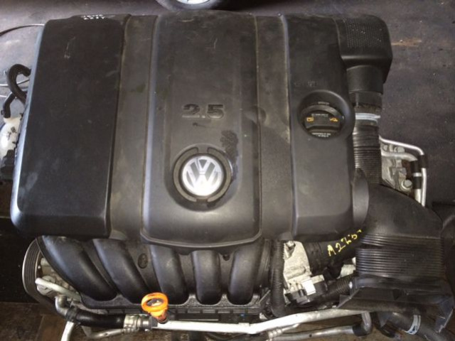 VW JETTA 2.5L 2012 двигатель CBU311823
