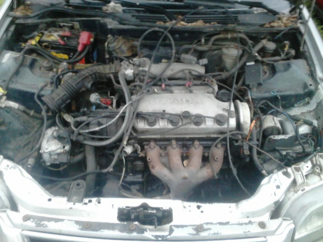 Двигатель Honda civic VI 1.6 v-tec D16y5
