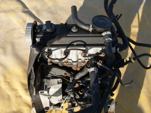 Двигатель 1.9 D VW T4 GOLF III 1X 97 R. форсунки