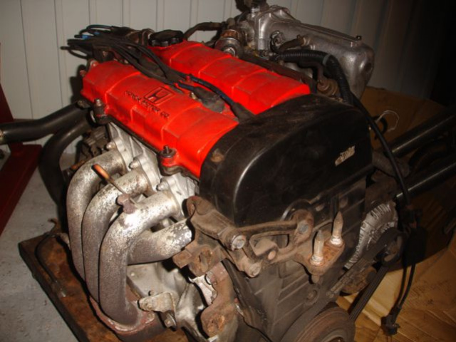 Двигатель Honda civic D16A9 130 л.с. 1.6L запчасти
