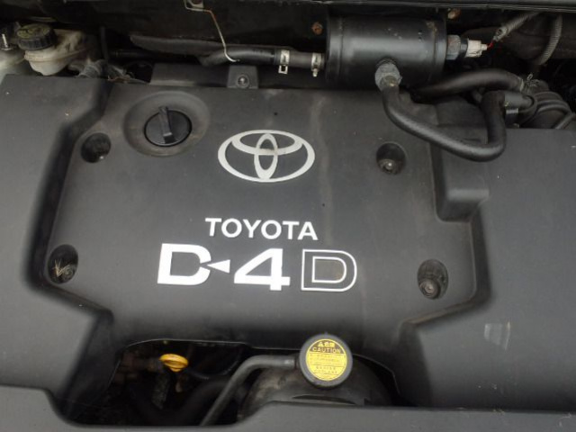 Toyota Corolla Verso 04-08 2, 0D4D двигатель в сборе
