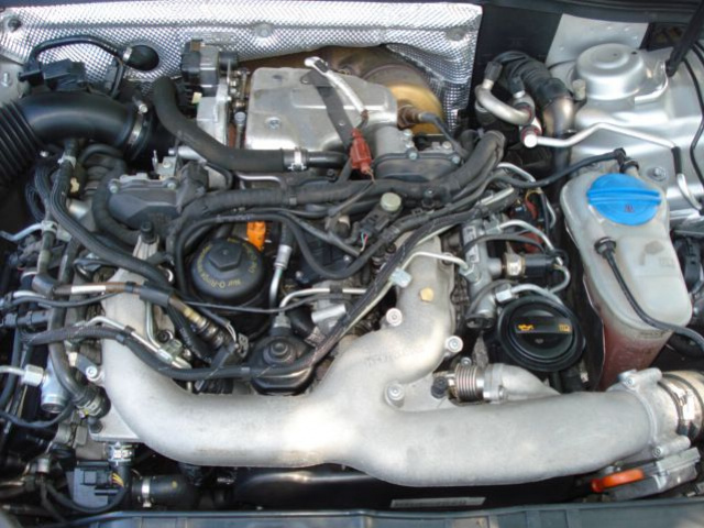 AUDI A4 8K 2.7 TDI двигатель CAM в сборе