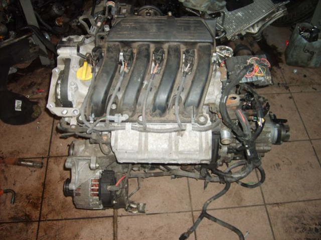 1207 RENAULT LAGUNA 1.8 16V двигатель F4P C 772