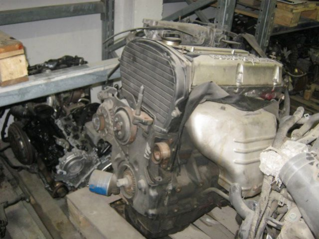 HYUNDAI SONATA TRAJET двигатель 2.0 16V G4JP
