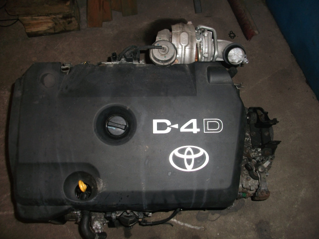 Двигатель Toyota Corolla Verso 2.2 D4D 2007 r.