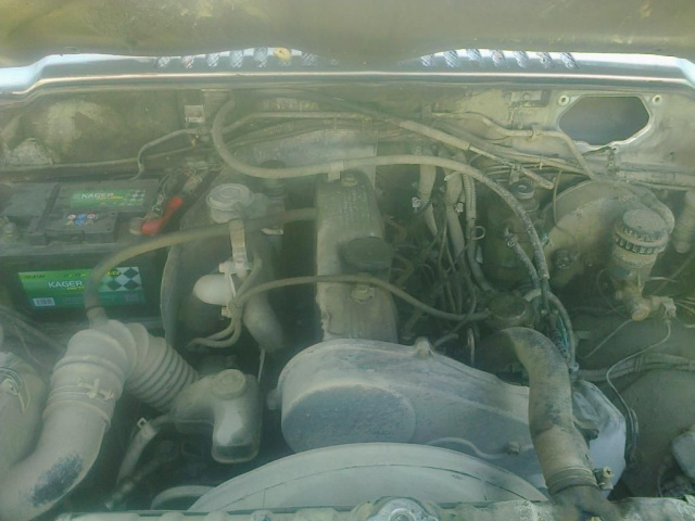 Mitsubishi Pajero двигатель 2.5 TD 1988r запчасти