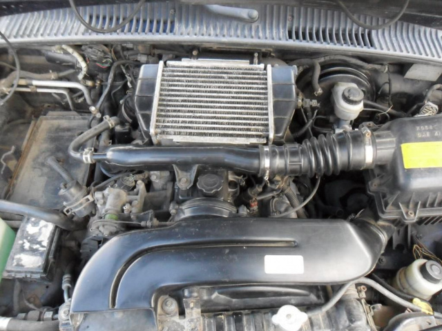 Двигатель голый без навесного оборудования Kia sportage 2.0 td 99г.