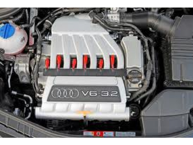 AUDI TT 04г. двигатель R32 3.2V6 BHE 184kw 250PS Отличное состояние!