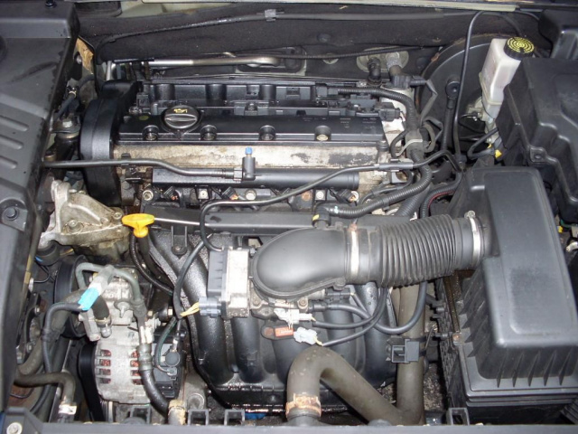 Citroen C5 двигатель 1.8 16V xsara picasso EW6/7