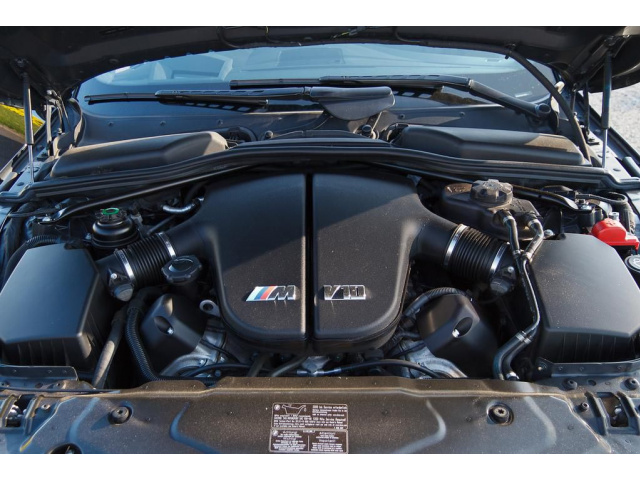 Двигатель komlpetny BMW M5 M6 E60 E63 E64 Poliftowy !