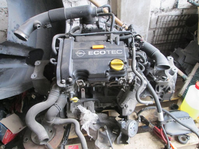 Двигатель OPEL CORSA D 1.0 бензин XEP10