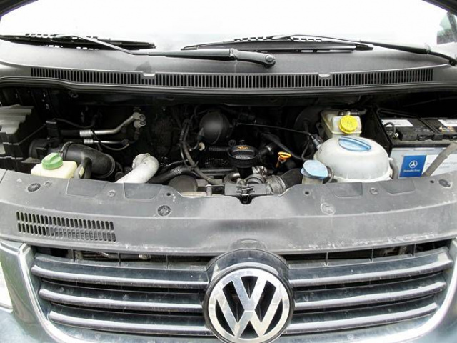 Двигатель VW T5 Caravella Multivan 2, 5TDI AXD