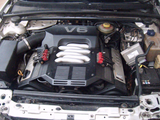 Двигатель в сборе Audi 80 B4 2, 6 V6 + газ