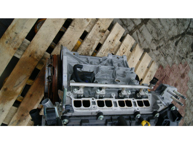 Двигатель MAZDA 3 6 CX-5 2.0 бензин PE