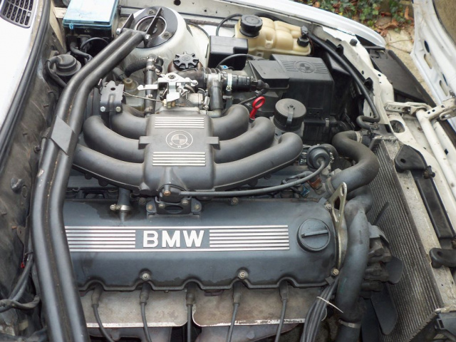 BMW E30 двигатель M20B20 320 2.0 12V! E34 M20