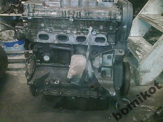 Двигатель Chrysler Voyager - 2, 4 L- benzyna- 96 00