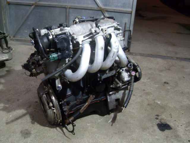 NISSAN ALMERA N16 1.8 16V QG18 двигатель в сборе