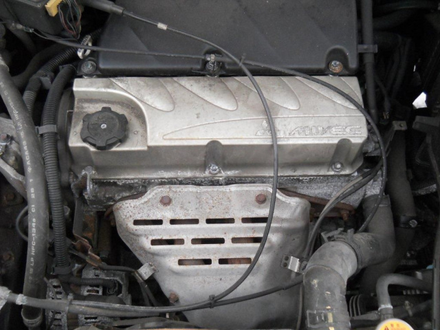 MITSUBISHI OUTLANDER 2003г. двигатель 2, 4 бензин