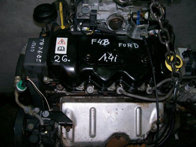 Двигатель ford escort fiesta F4B 1.4 i форсунка