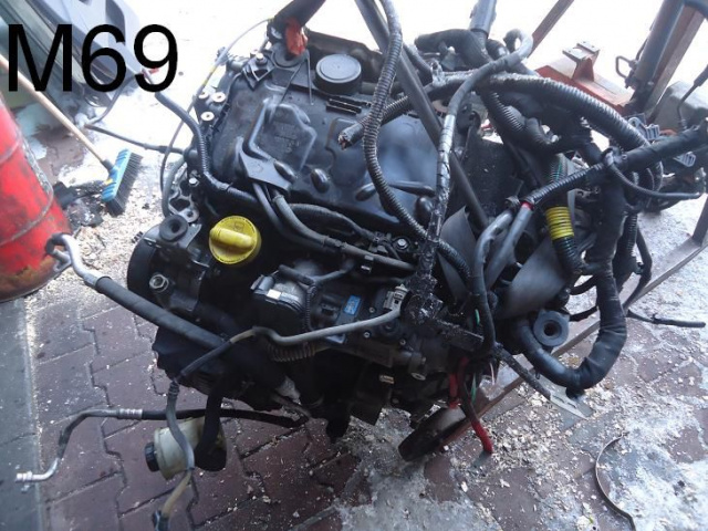 Двигатель M9R A802 RENAULT TRAFIC, LAGUNA III 2.0 DCI