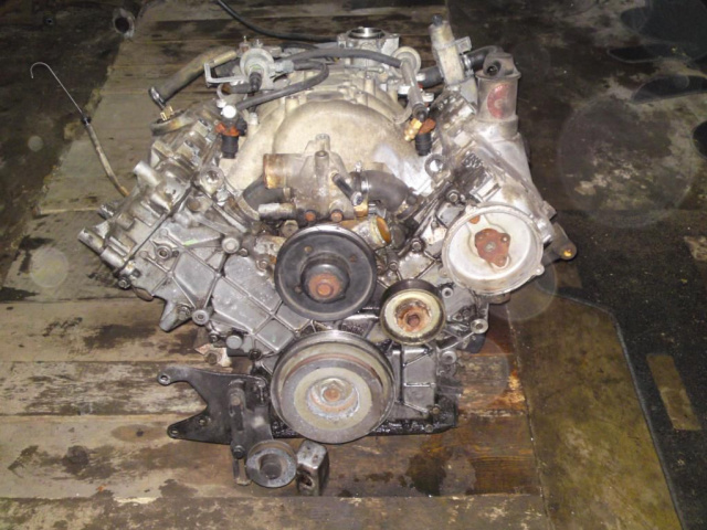 Renault Espace II 91-96 двигатель 2, 8 V6