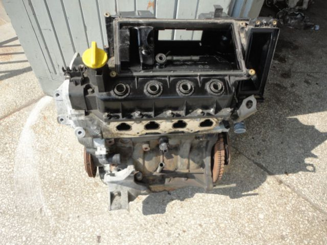 Renault Twingo Clio II 1.2 16V двигатель D4F A702