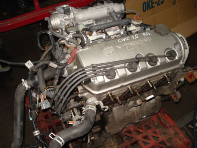 HONDA CIVIC 1.5 бензин 1995 год двигатель