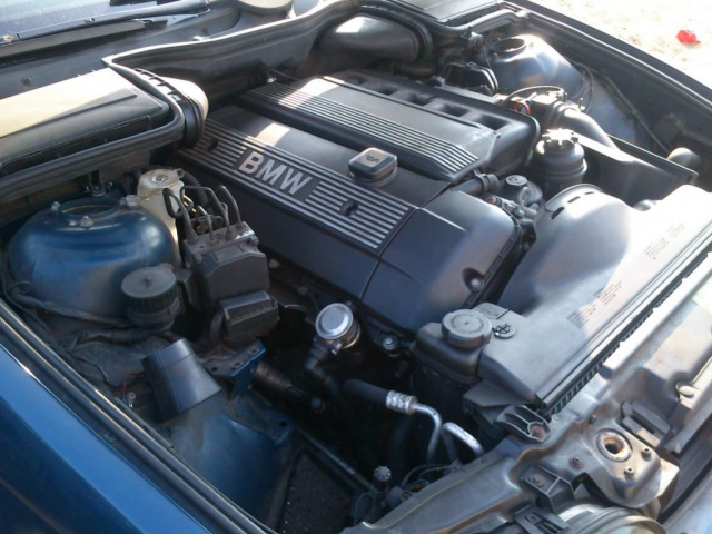 BMW E39 E46 320 520 двигатель 2, 2 M54170KM состояние отличное