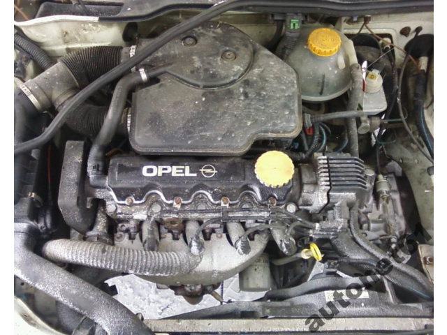 Opel Corsa B 1.4 99г. двигатель коробка передач blotnik drzwi