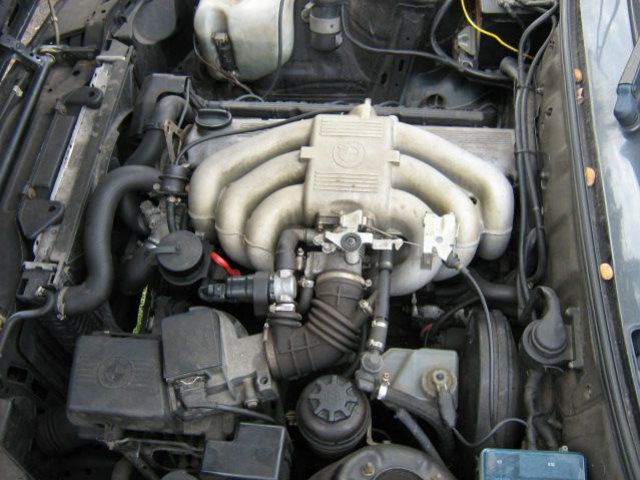 BMW E30 320i 320 двигатель M20 129KM в сборе