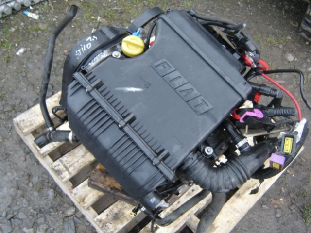 FIAT STILO 1.4 16V двигатель в сборе 843A1000