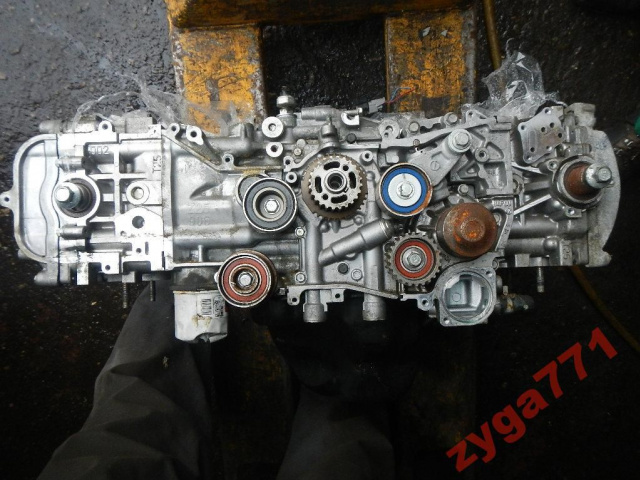 SUBARU LEGACY OUTBACK FORESTER двигатель EJ25 2.5 03-