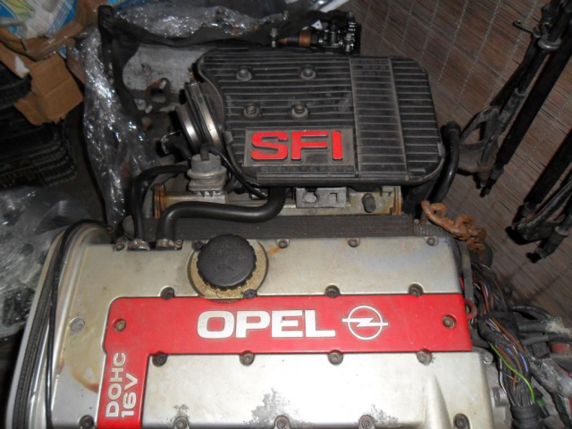Двигатель OPEL VECTRA A 2.0 DOHC бензин