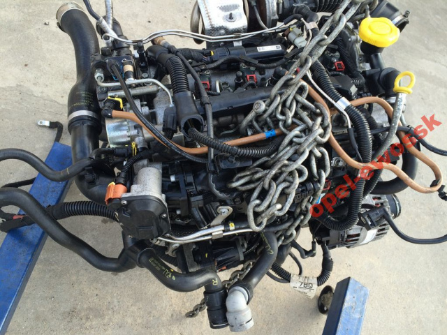 Двигатель Opel Meriva B 2 1.3 CDTi A13DTC голый без навесного оборудования
