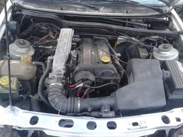 Ford Sierra двигатель 2.0 DOHC в сборе запчасти !!!