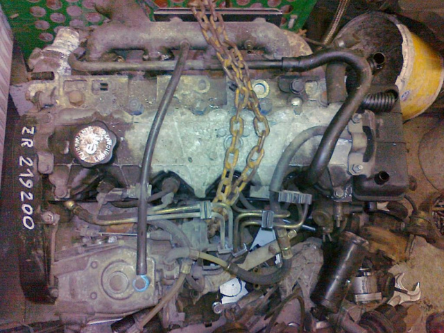 Двигатель в сборе z навесным оборудованием Renault Espace 2.1 TD