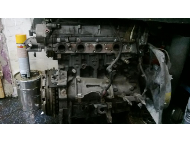 PEUGEOT 407 двигатель 1.6 hdi форсунки насос и другие з/ч