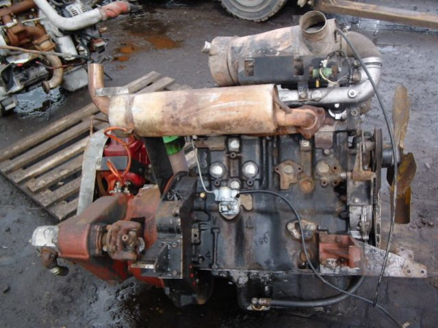 Двигатель PERKINS 4-CYLINDROWY LD22818U