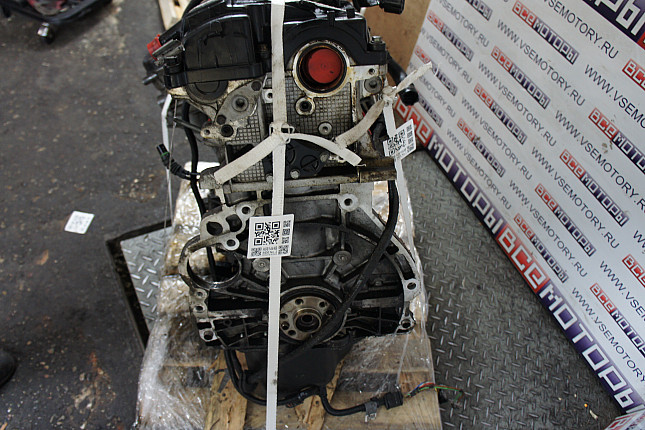 Двигатель вид с боку BMW N42 B20