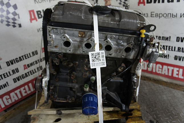 Двигатель вид с боку Citroen NFZ (TU5JP)