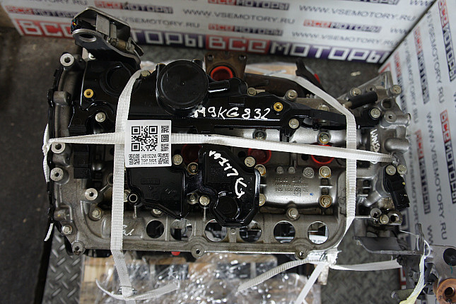 Фотография контрактного двигателя сверху RENAULT M9R G 832